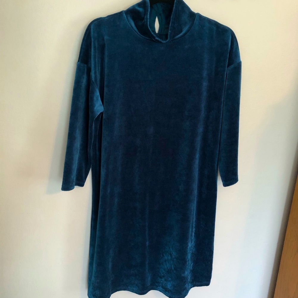 Velvet 3/4 sleeve turquoise dress